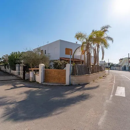 Villino Sabrina Con Piscina * טורה לפילו