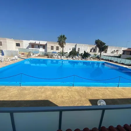 Villino Sabrina Con Piscina בית נופש *