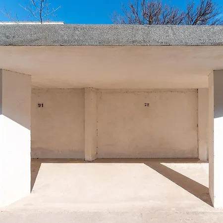 Villino Sabrina Con Piscina בית נופש