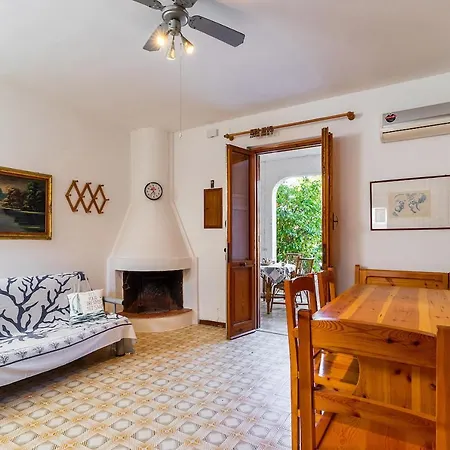 Villino Sabrina Con Piscina בית נופש